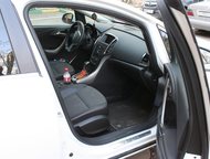 : Opel Astra J 2010 Opel Astra J
 2010
  
  5- 
 1. 6 180\ 
  
   6-