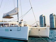 ������� ������� ������ �� ����� ��������� ������� ������ �� �����. ���� ������� - ������ ���������� Lagoon 450 � �������������� ��������� �����, �����, ������ - ������