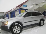 :  Volvo XC90    . . .